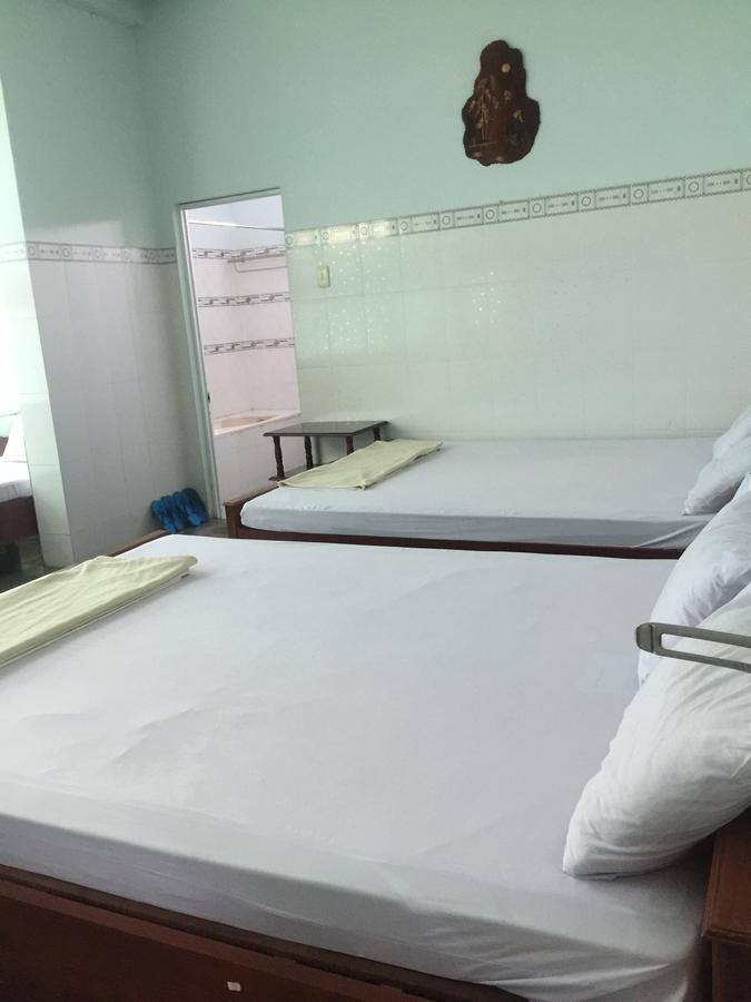 Thanh Binh B Hotel Chau Doc Esterno foto